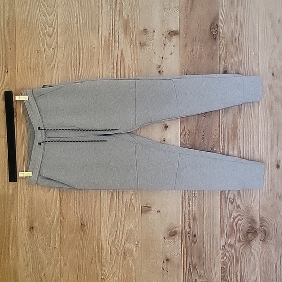 American Eagle Gray Joggers Size Small - Picture 1 of 9
